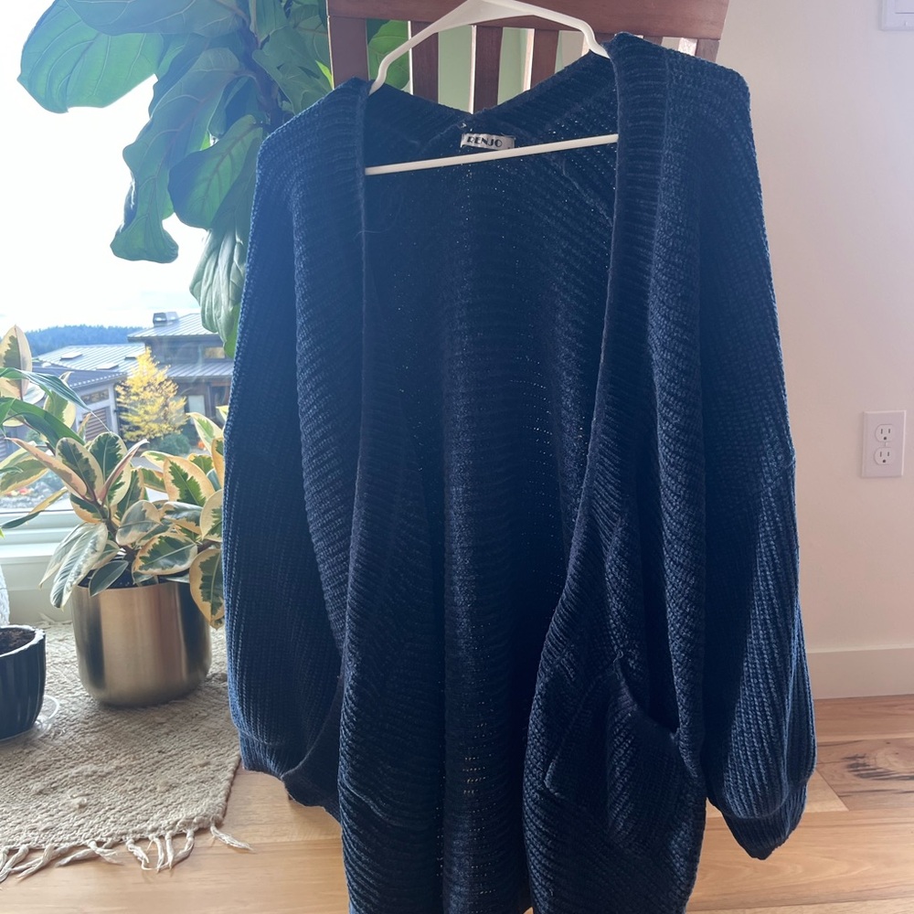Women's Elegant Navy Cardigan